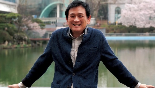 안성덕시인.jpg