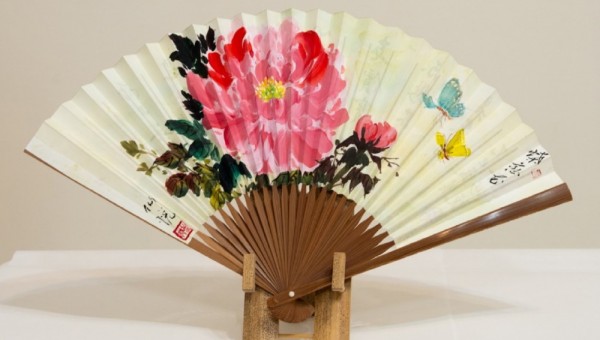 Angela Lin의 출품작 ‘Spring Blooms and Dancing Butterflies’(제공=Kasashima Gallery).jpg