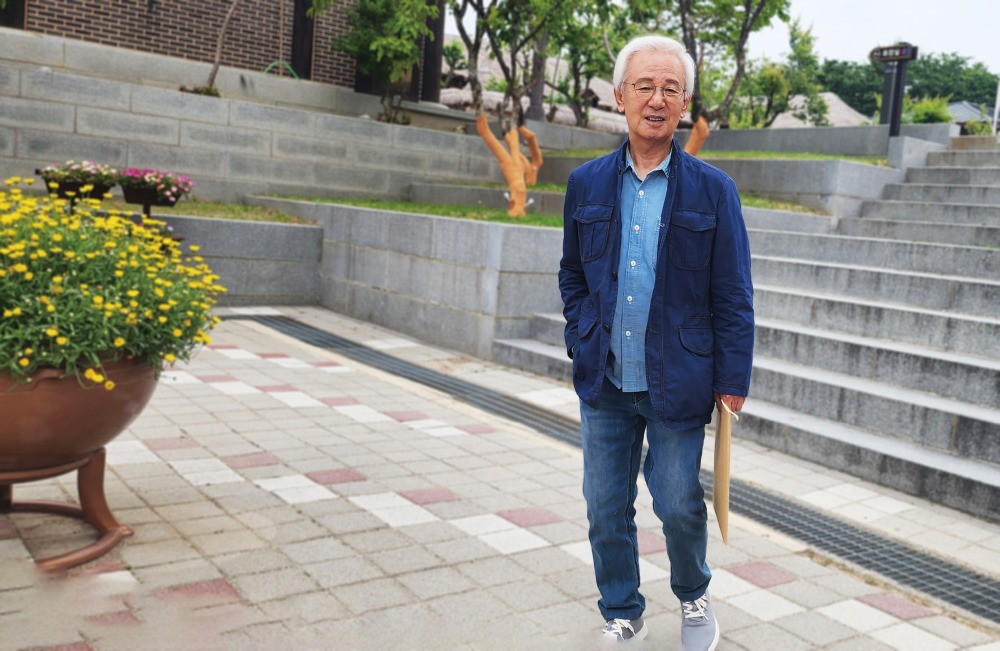 김홍신1.jpg