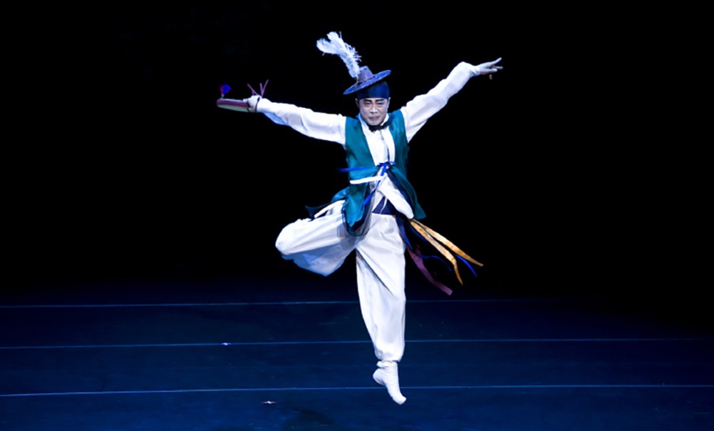 국립국악원 무용단 김충한 예술감독.jpg