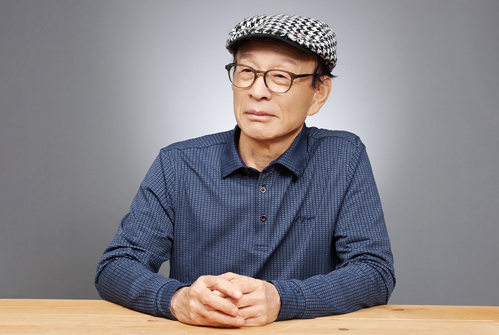 김근섭0-1000.jpg