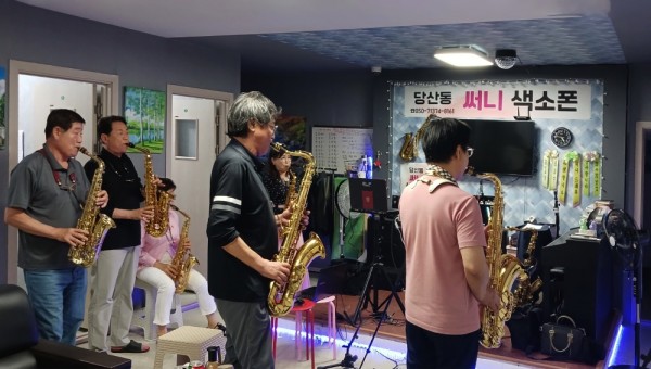써니색소폰4.jpg