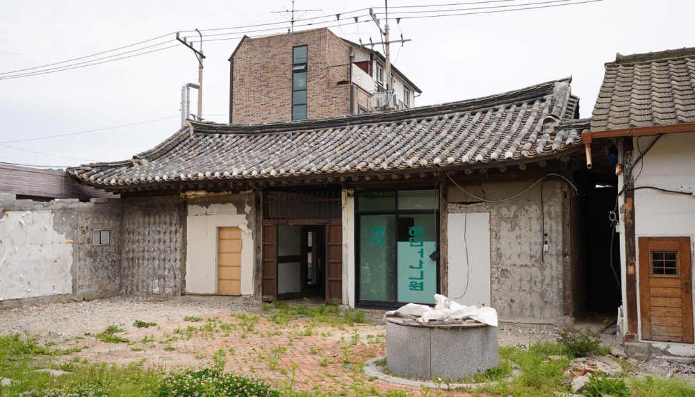 바깥채 전경(배면)-20.jpg